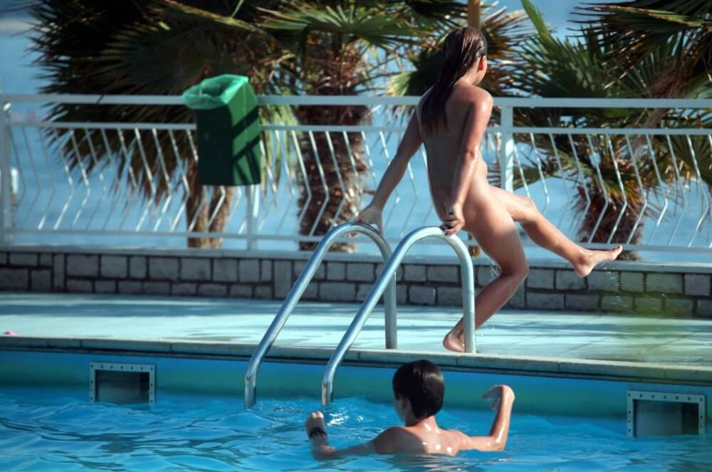 [OnnDL] Pool Assortment Nudism Life