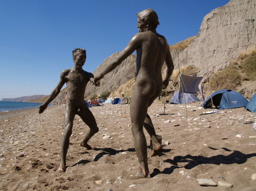 [OnnDL] Jr Nudist Nude Beach Mud Soldiers photos