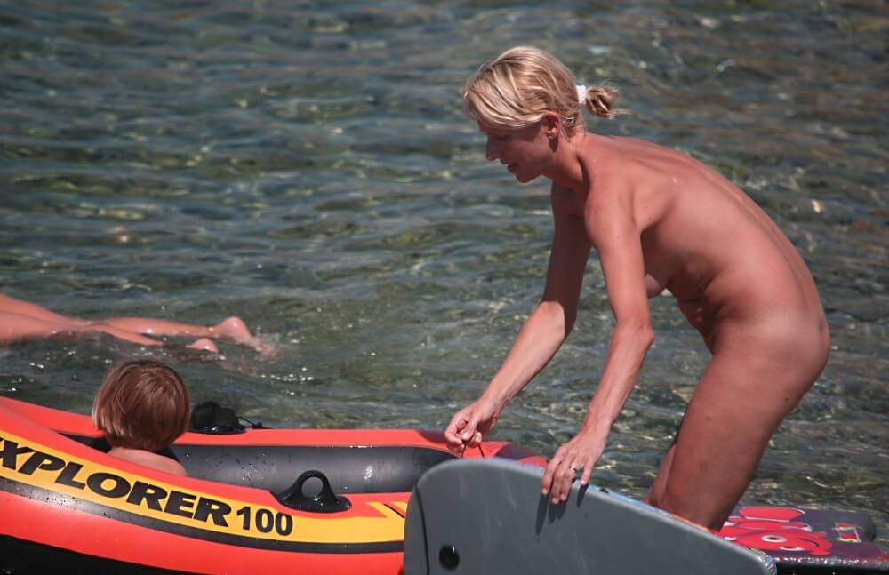 [OnnDL] Red Boating for Two Nudists pics