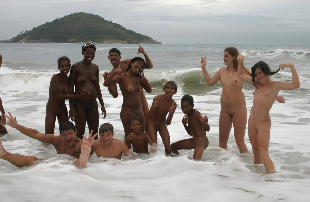 [OnnDL] Photo nudism in Brazil
