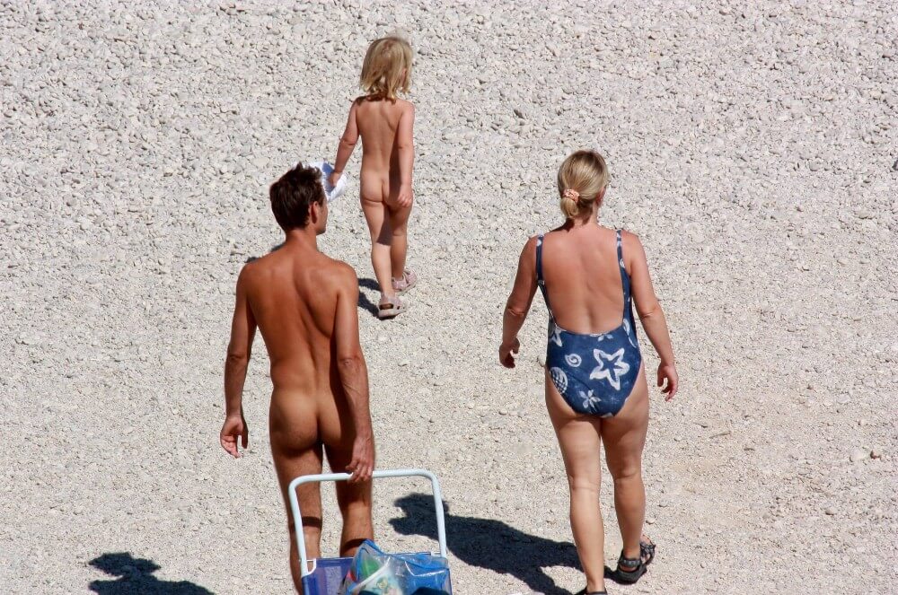 [OnnDL] Beach Voyage Nudism Life pics