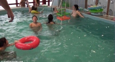 [OnnDL] Indoor Swim Exercise 2 Full HD video