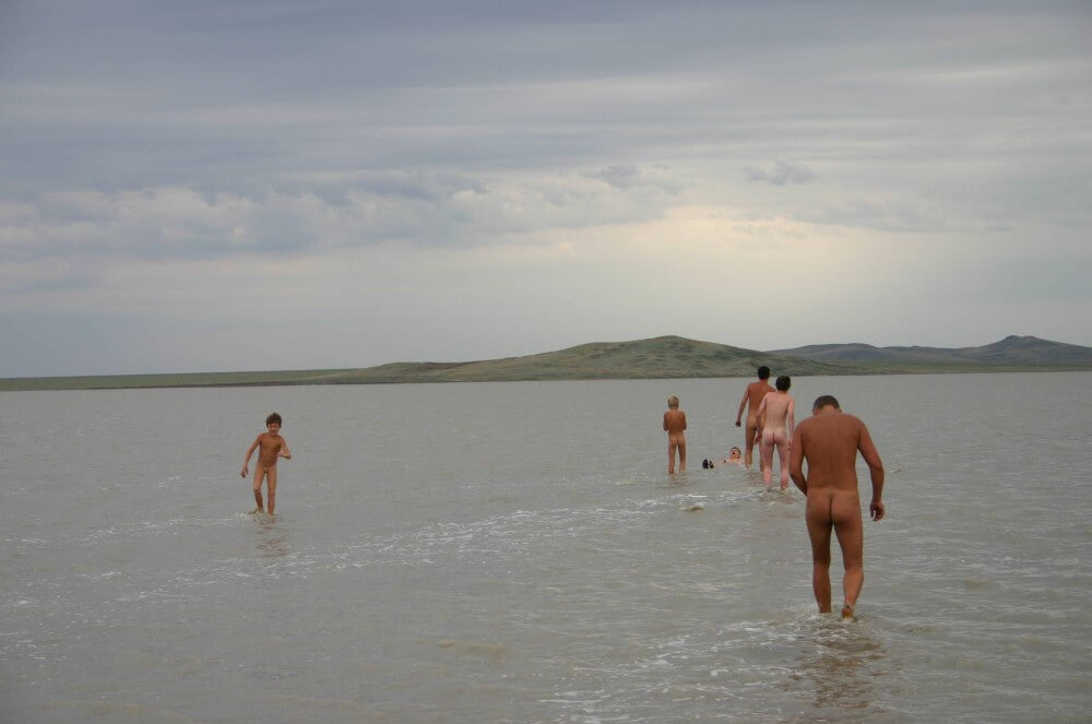 [OnnDL] Black-Sea Body Mud Shots pics