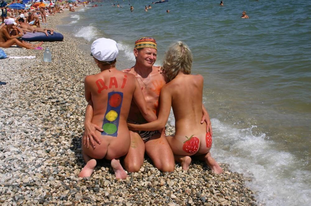 [OnnDL] Bold Outdoor Nude Poses pics
