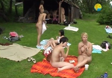 [OnnDL] Naturist Freedom: Cottage Picnic