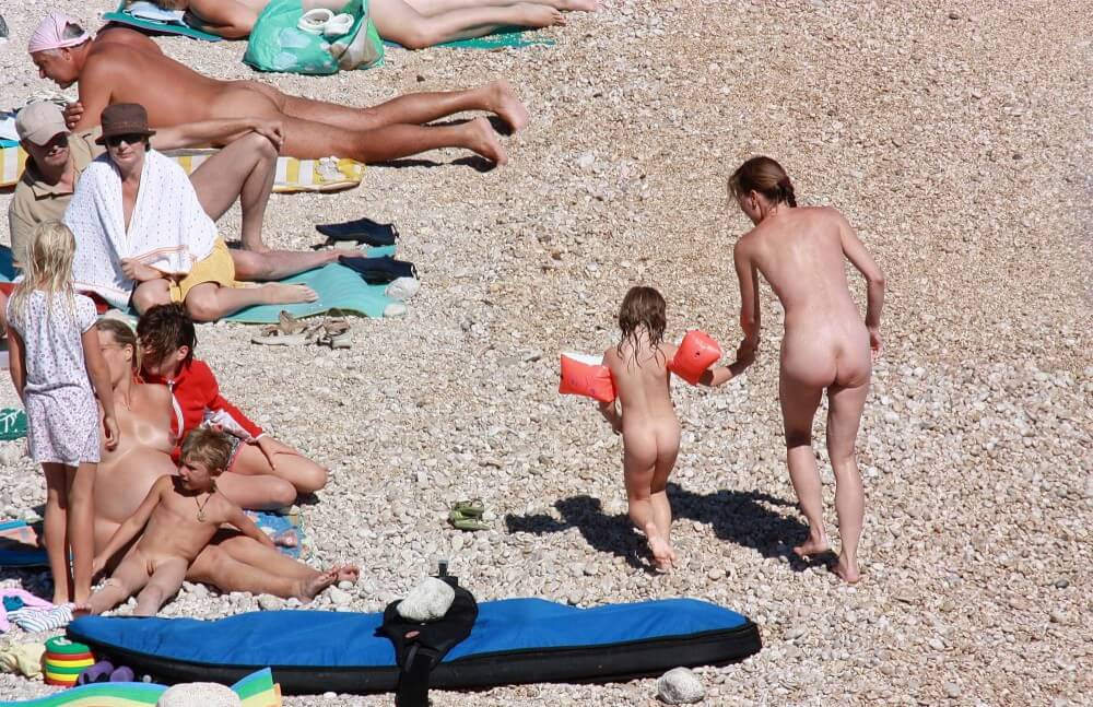 [OnnDL] Orange Floaty Safety First Naturist pics