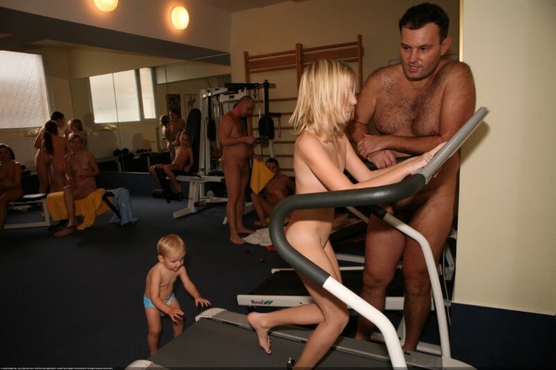 [OnnDL] Record room naturists photos