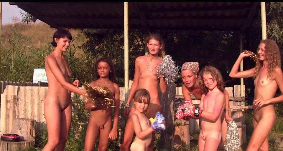 [OnnDL] Countryside Lounging 1 nudism video